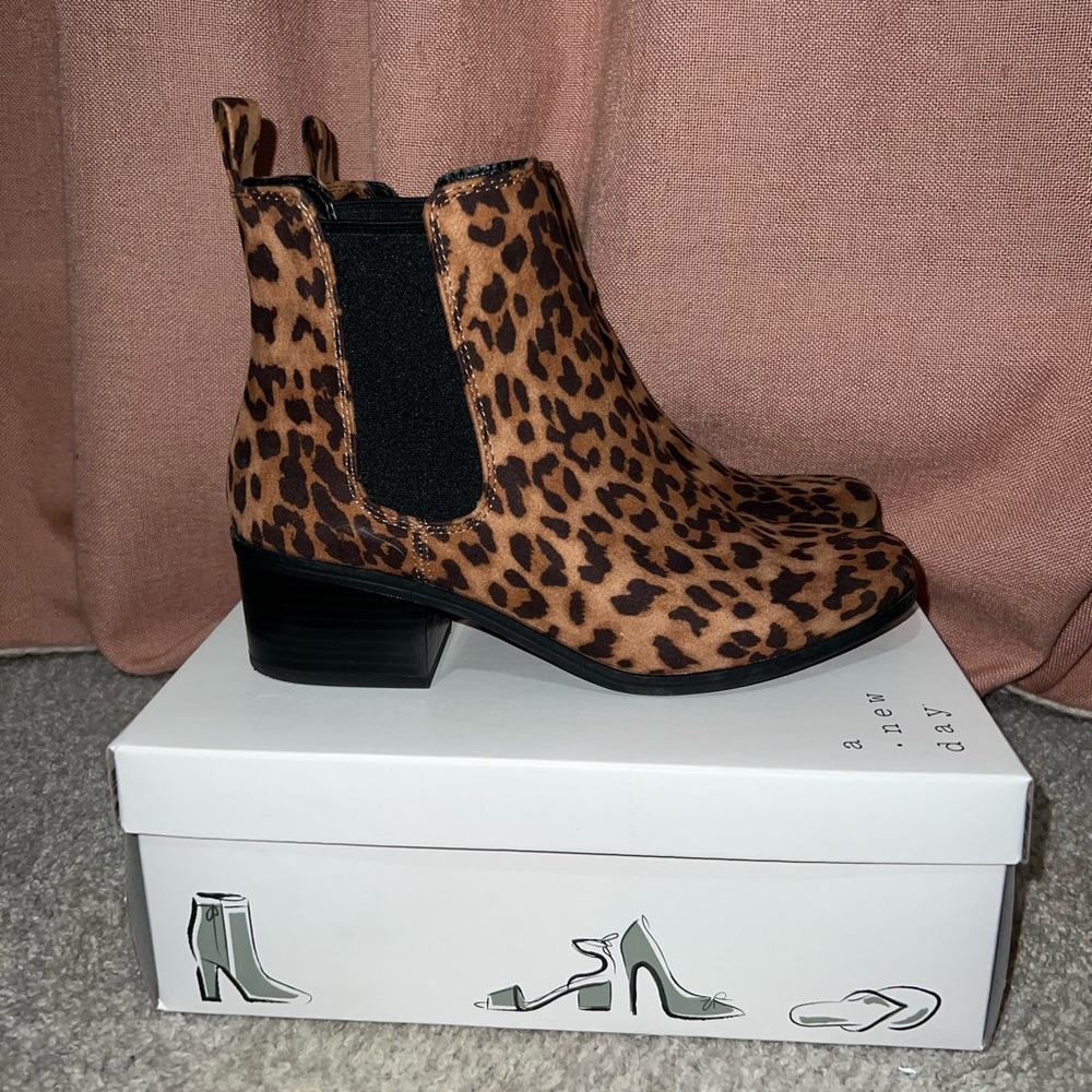 A New Day Chelsea Boot (WORN ONCE)